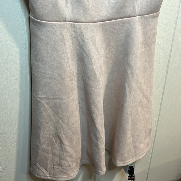 Alya Blush Pink Suede Scalloped A-Line Dress - Picture 3 of 7